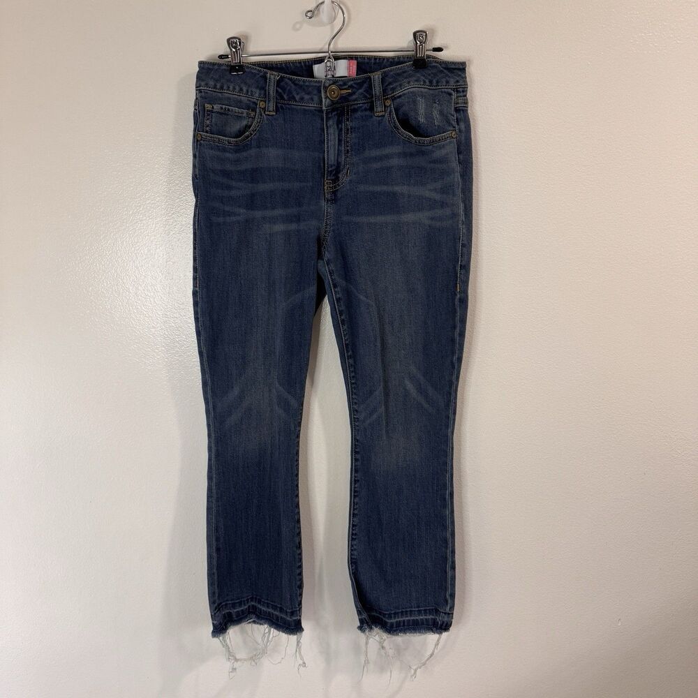 Cabi Jeans 8 Kick It Crop Straight Leg Mid Rise Stretch Distressed Raw Hem